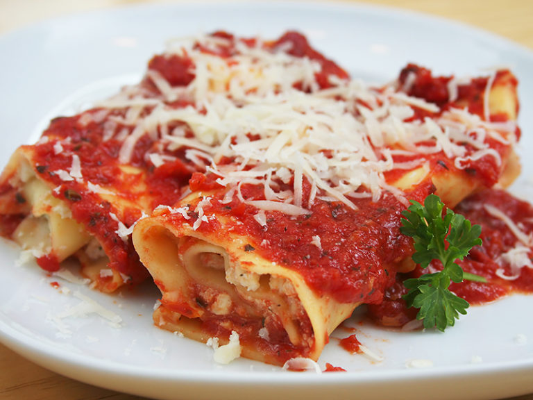 Baked-Manicotti – Royal Catering DFW